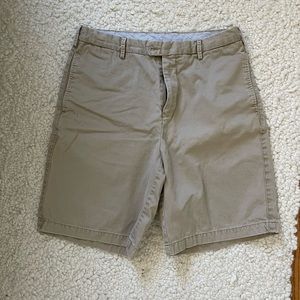 Khaki Shorts | Kirkland | 32